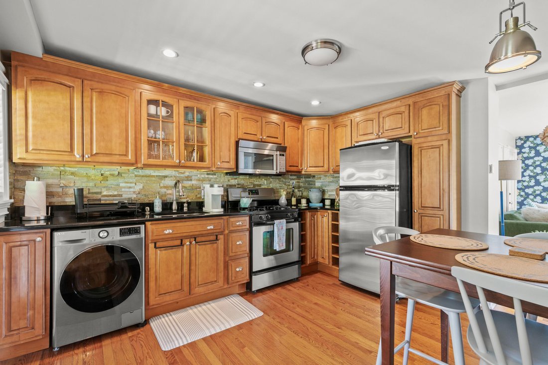 Condo in Provincetown, Massachusetts, United States 2 - 17441097