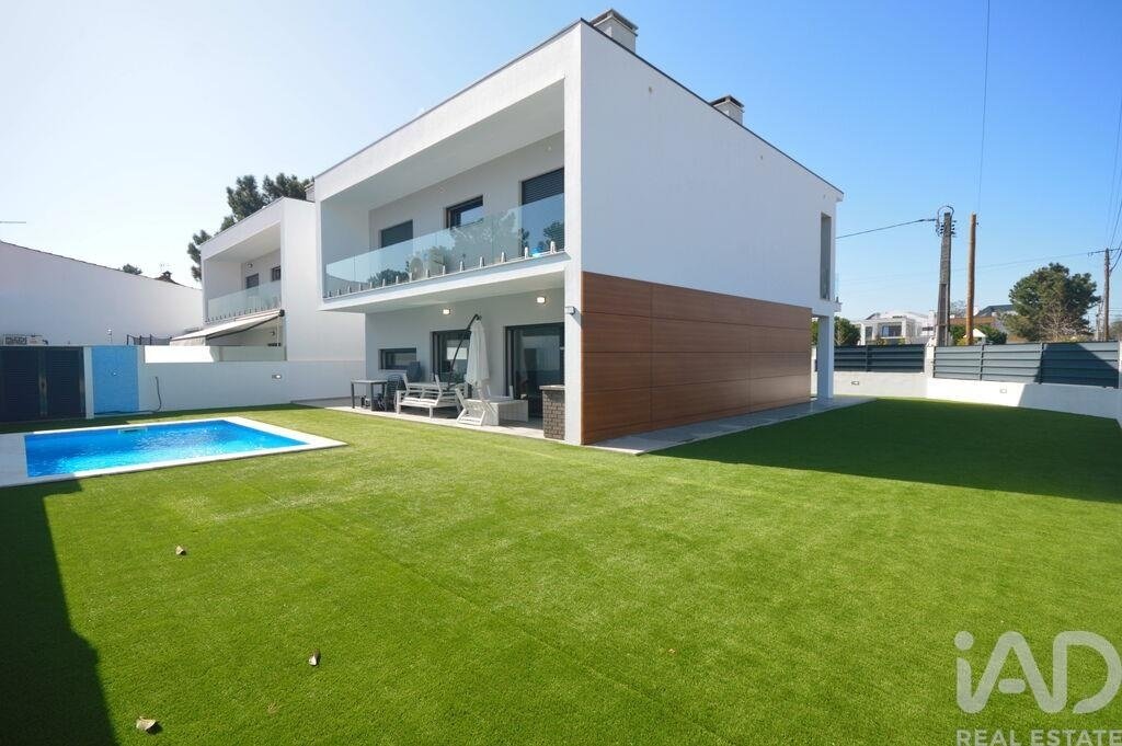 Townhouse in Fernao Ferro, Setubal, Portugal 2 - 17415247
