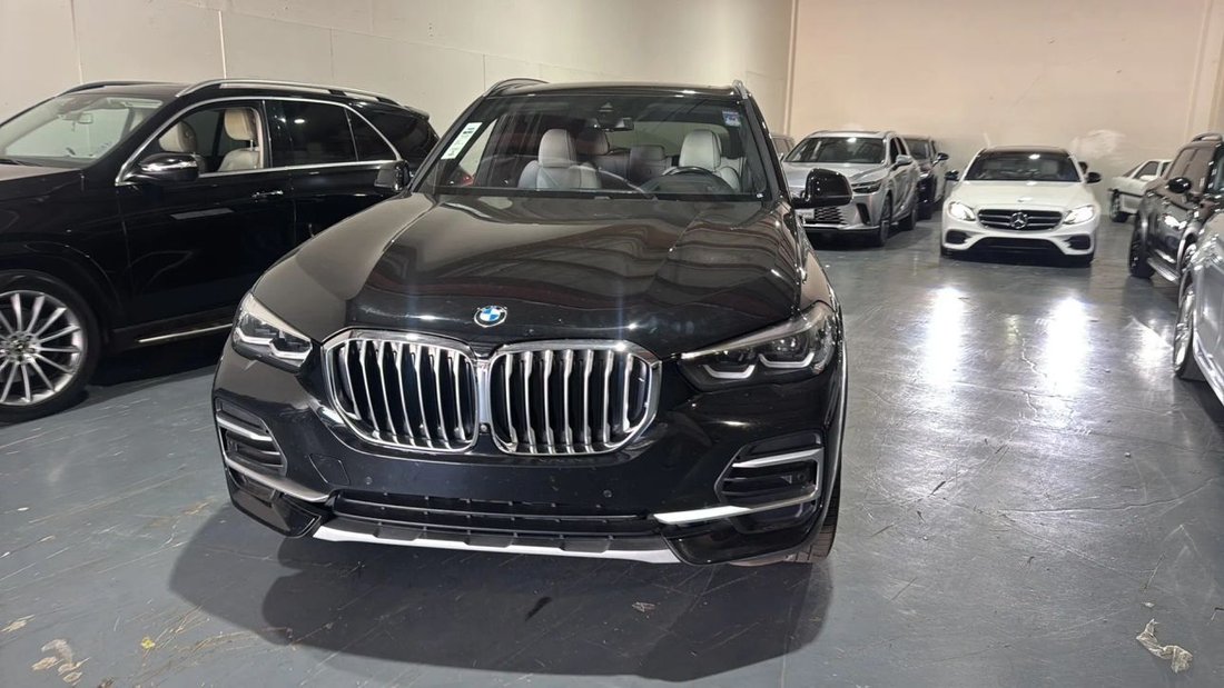 Suv in Placentia, CA, United States 2 - 17441555