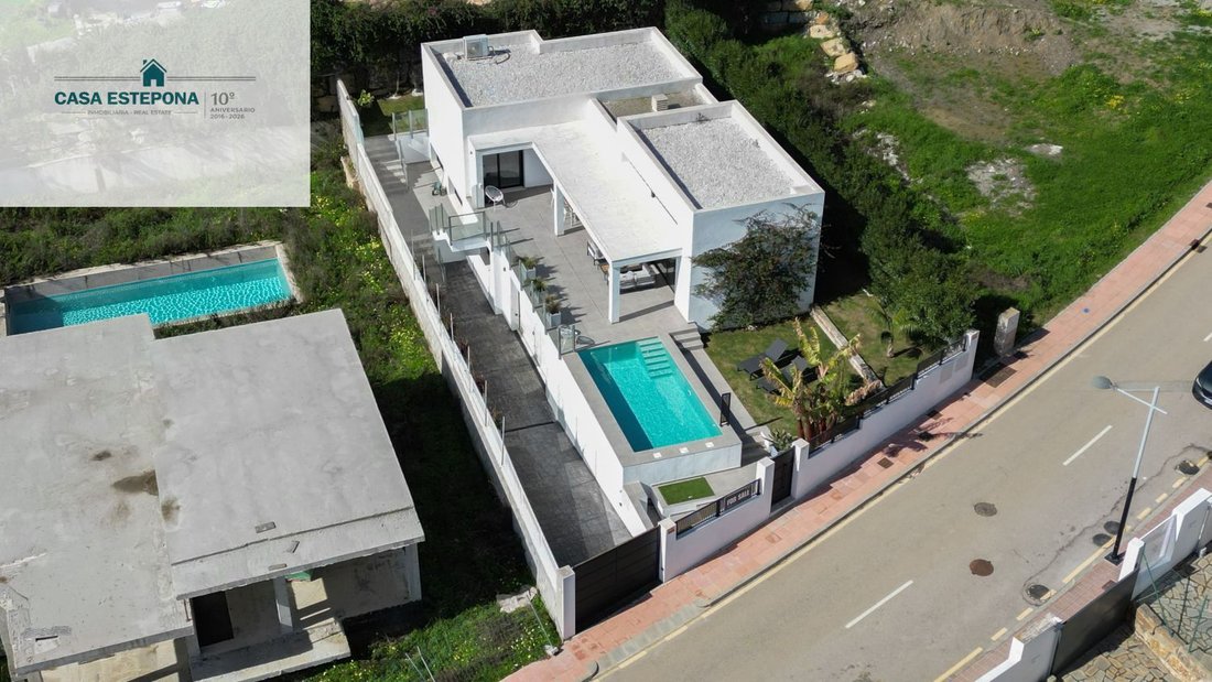 Villa in Estepona, Andalusia, Spain 3 - 17441850