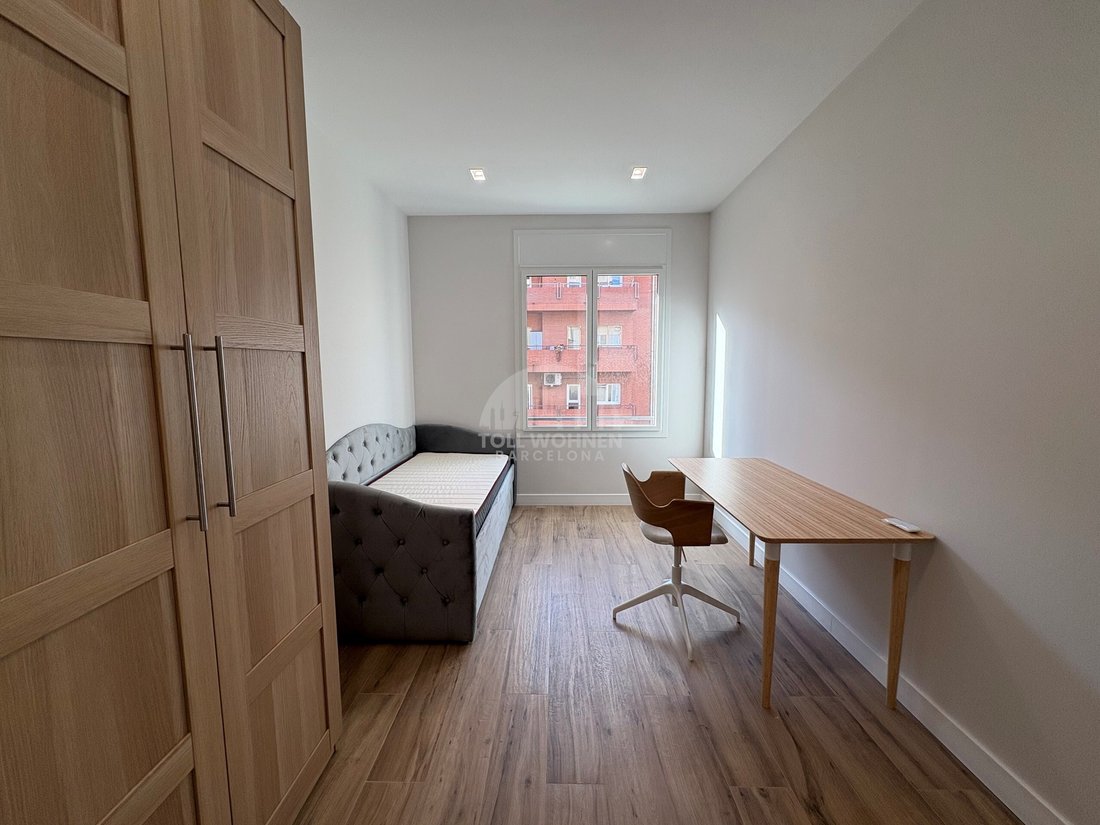Apartment in Eixample, Barcelona, Spain 4 - 17366027
