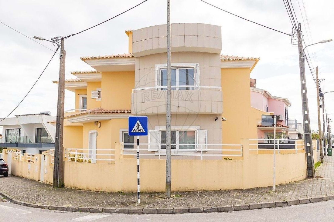 Villa in Corroios, Setubal, Portugal 2 - 17441903