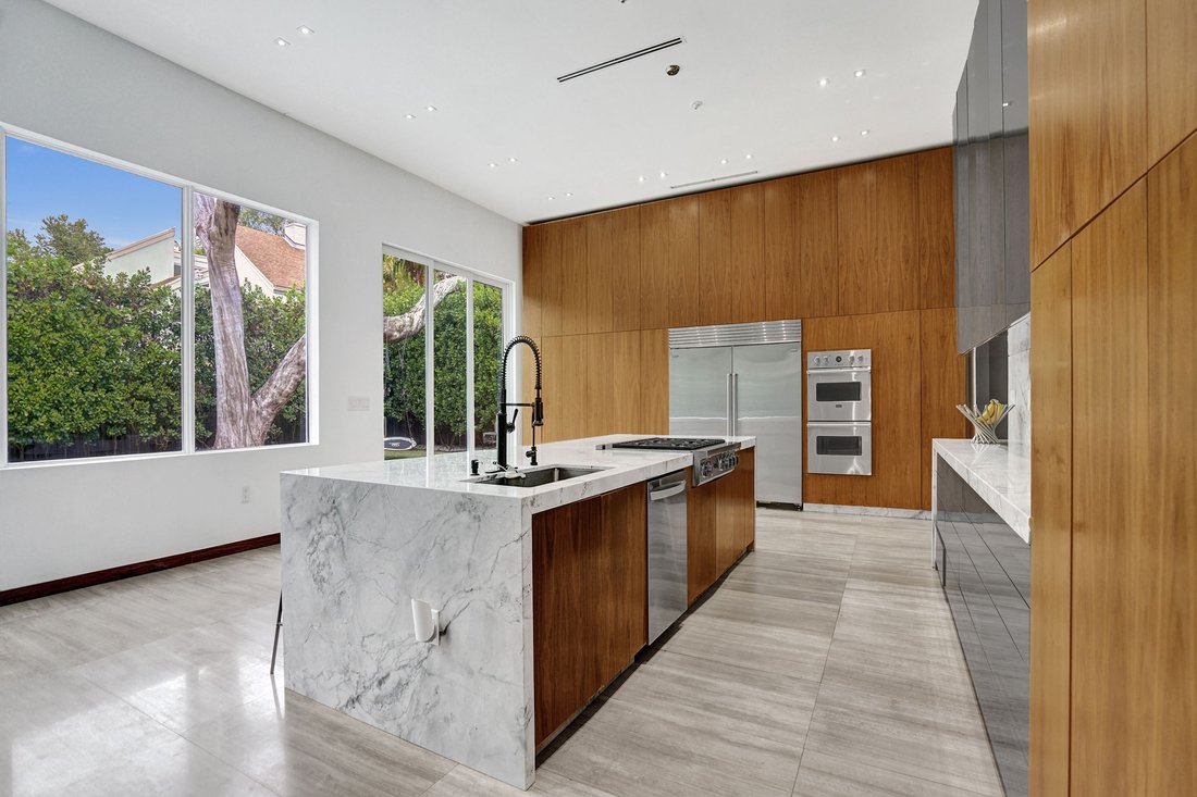 House in North Miami Beach, Florida, United States 2 - 17442073