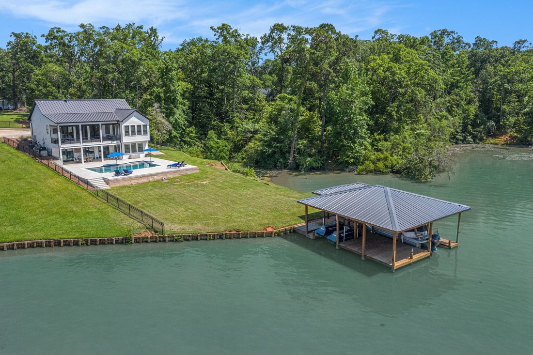 House in Point Blank, Texas, United States 1 - 17267011