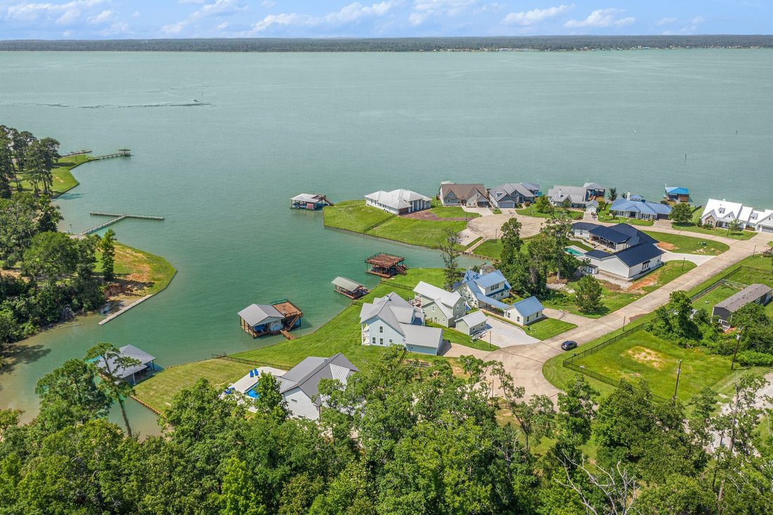 House in Point Blank, Texas, United States 5 - 17267011