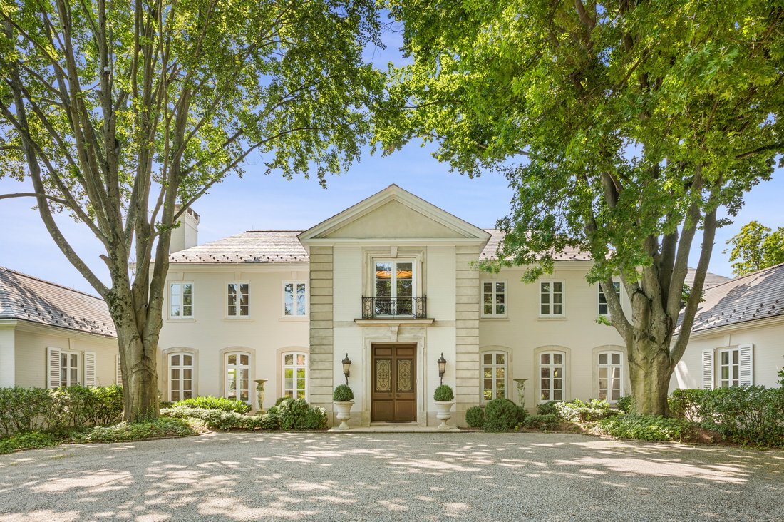 House in Greenwich, Connecticut, United States 2 - 17442077