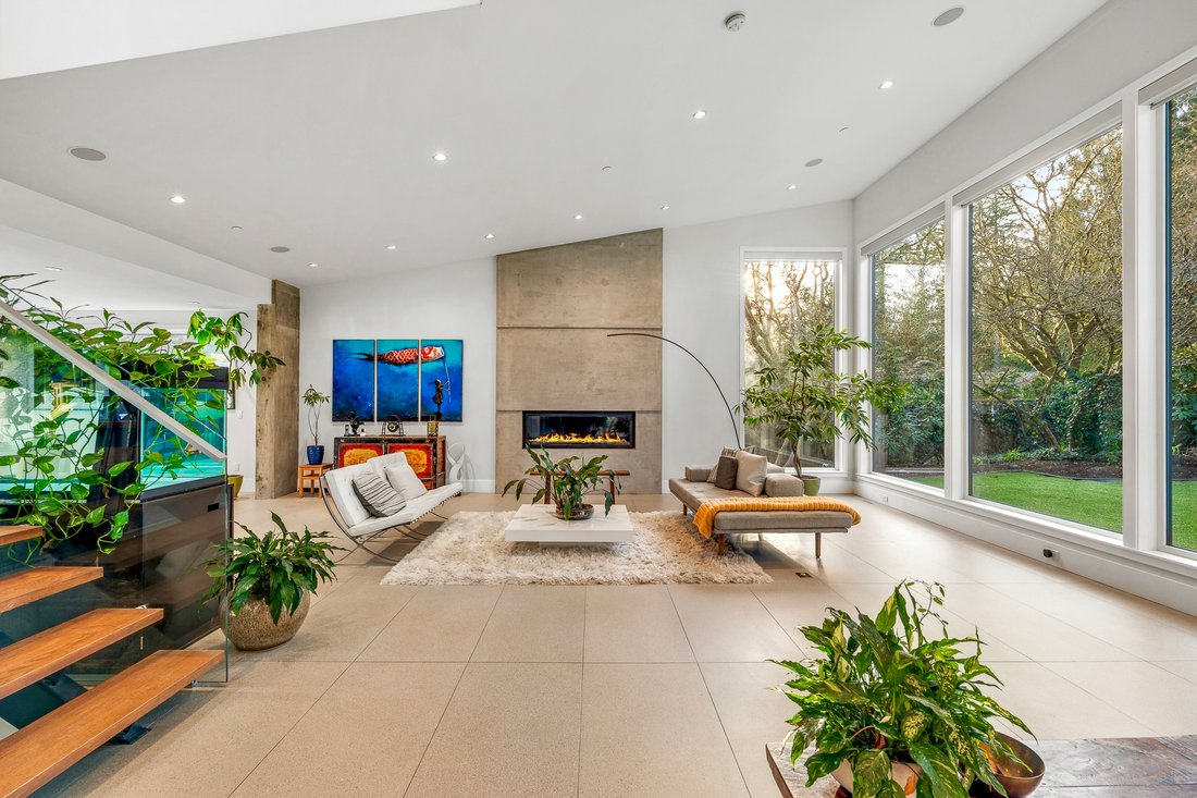 House in West Vancouver, British Columbia, Canada 3 - 17444493