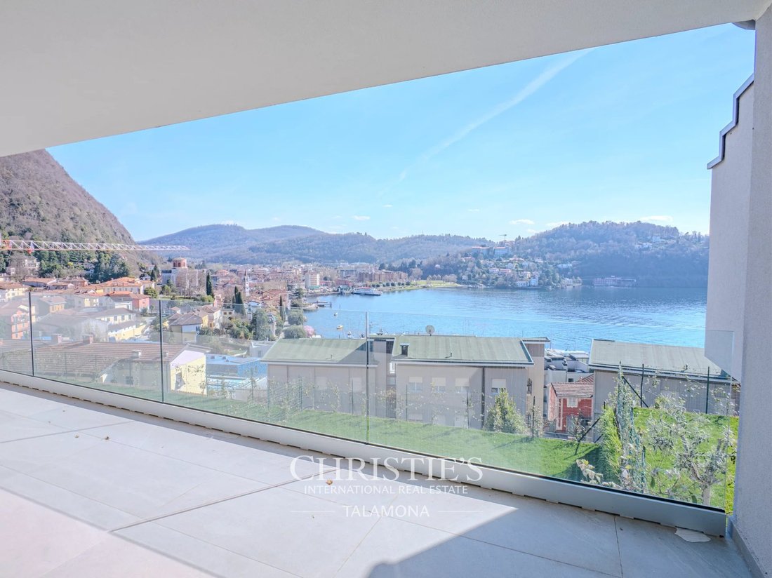 Apartment in Laveno-Mombello, Lombardy, Italy 1 - 17444510