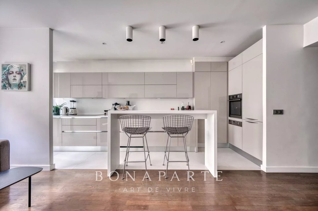 Apartment in Triangle d'Or, Paris 8e Arrondissement, Paris 5 - 17444835