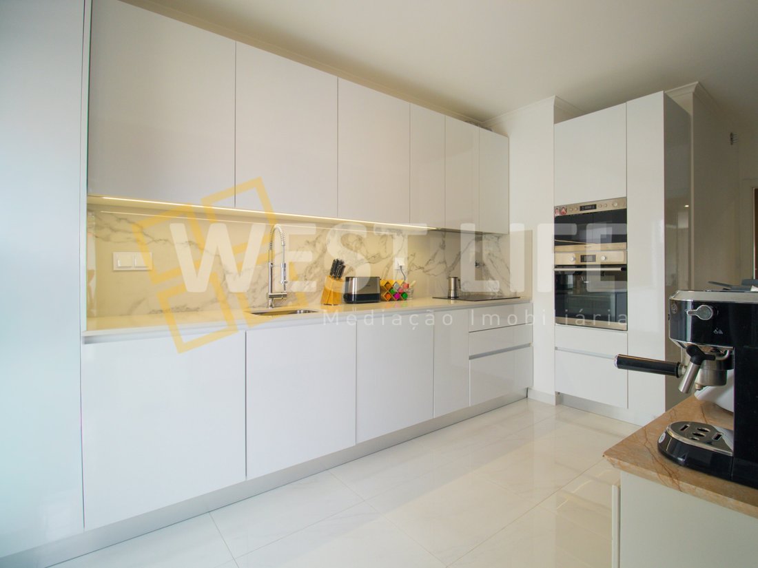 Apartment in Malveira e Sao Miguel de Alcainca, Lisbon, Portugal 4 - 16951082