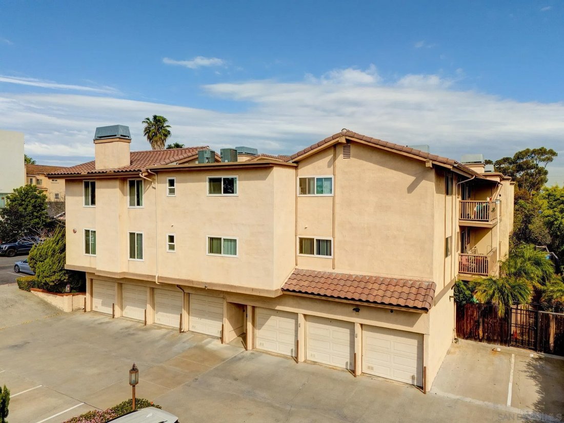 San Diego, California, United States 4 - 17446392