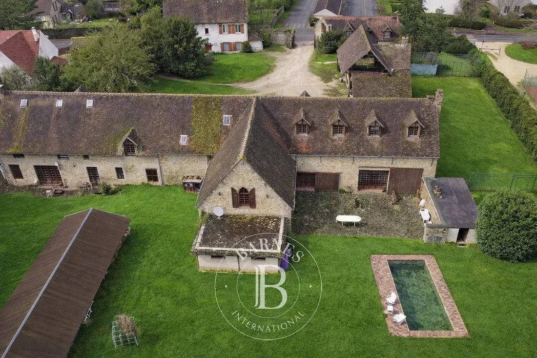 House in Les Loges-en-Josas, Ile-de-France, France 2 - 17447041