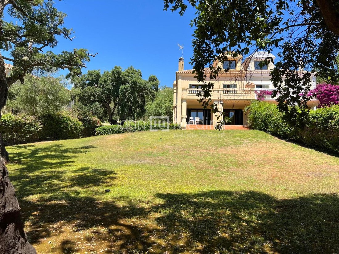 Townhouse in Sotogrande, San Roque, Andalusia 1 - 17443515