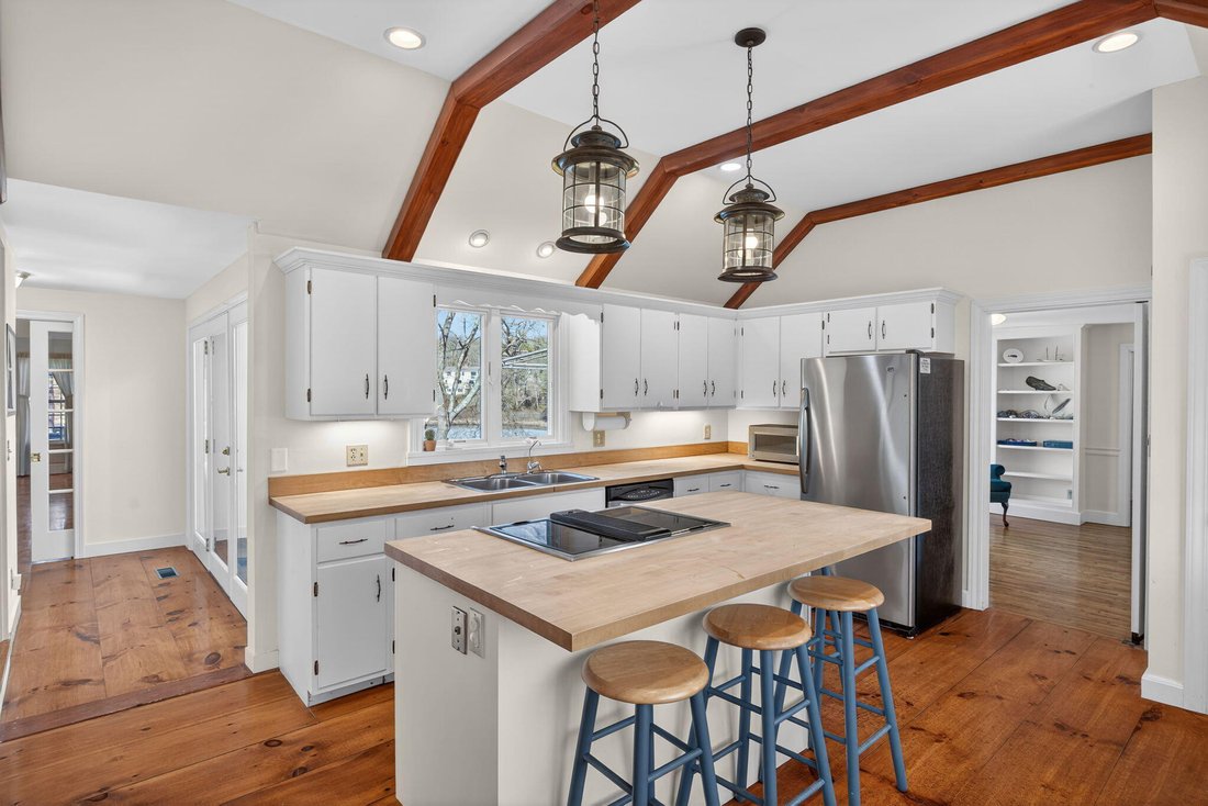 House in Orleans, Massachusetts, United States 2 - 17444556