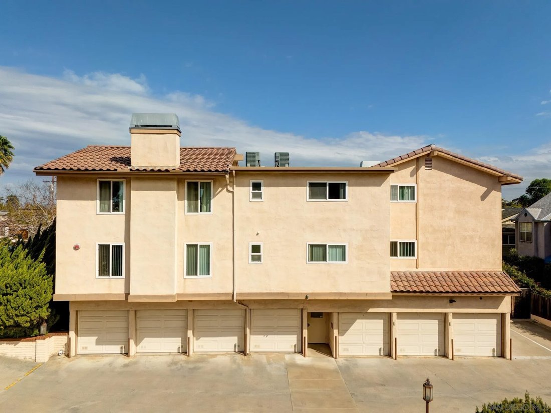 San Diego, California, United States 2 - 17446392
