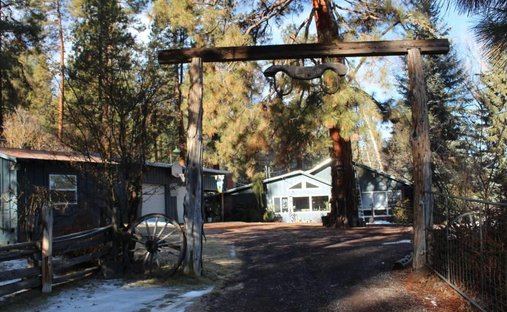 House in Chiloquin, Oregon, United States 1