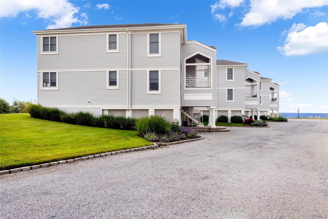 Condo in Westhampton, New York, United States 2 - 17446244