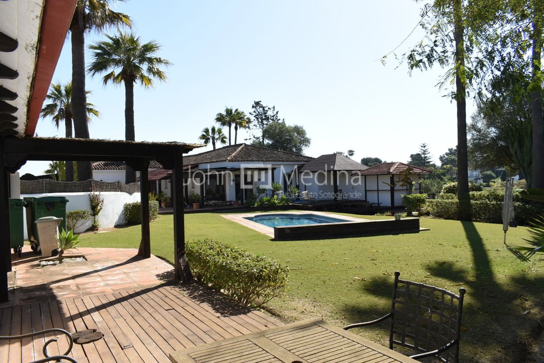 Villa in Sotogrande, San Roque, Andalusia 2 - 17442667