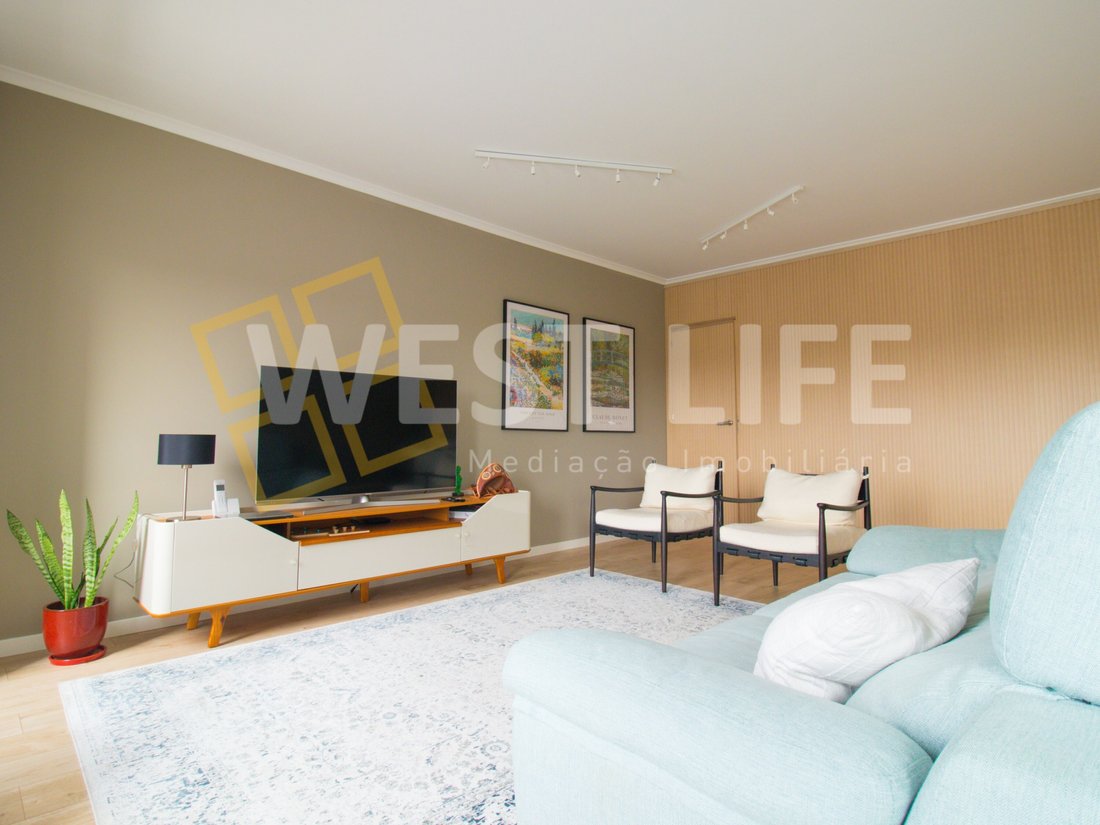 Apartment in Malveira e Sao Miguel de Alcainca, Lisbon, Portugal 1 - 16951082
