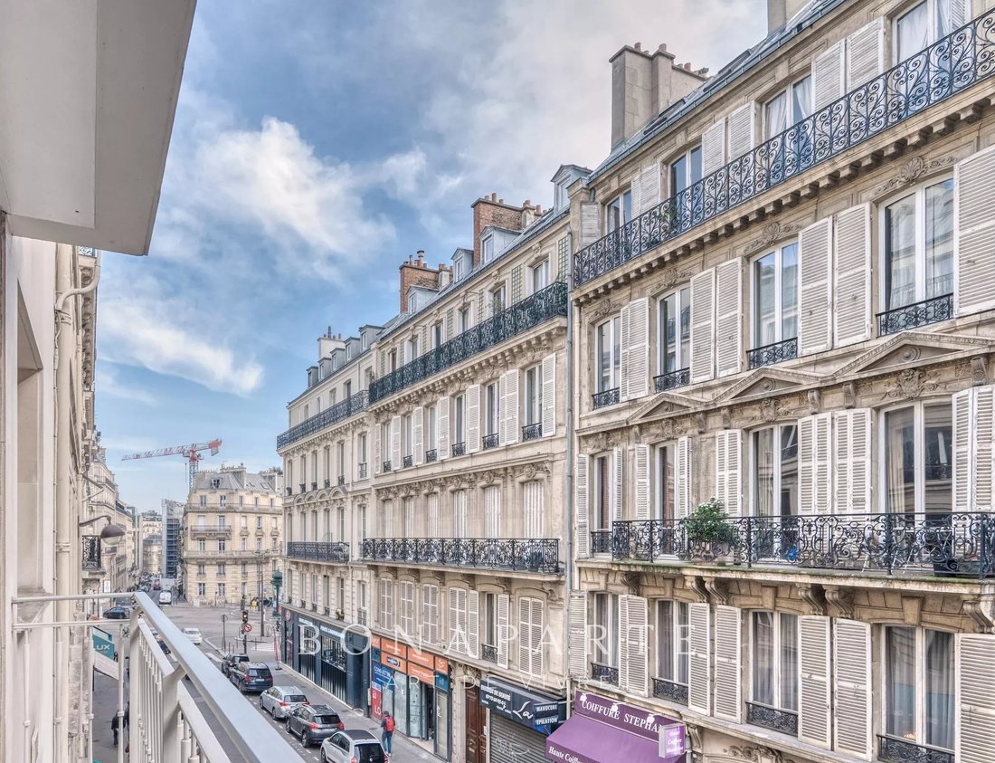 Apartment in Triangle d'Or, Paris 8e Arrondissement, Paris 3 - 17444835
