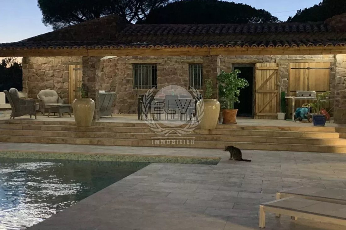 Villa in La Bouverie, Roquebrune-sur-Argens, France 3 - 17444376