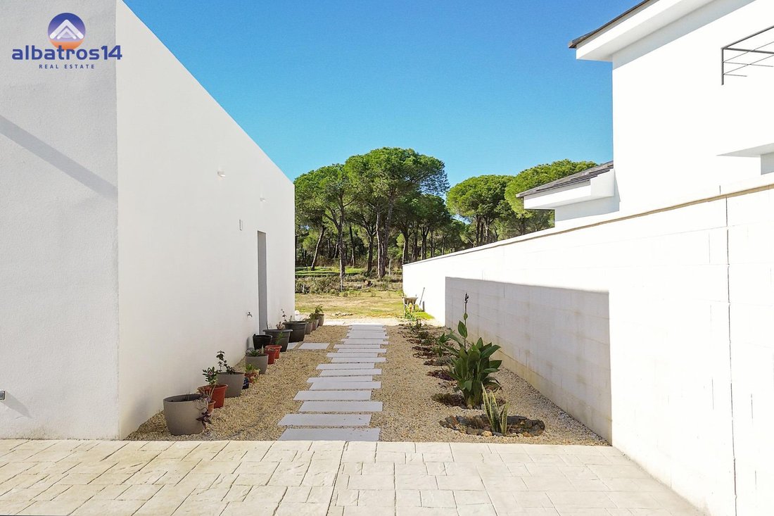Villa in Aljaraque, Andalusia, Spain 2 - 17447039