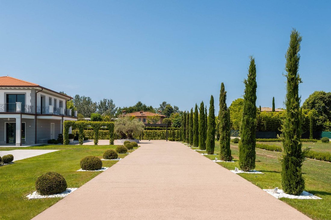 Villa in Seravezza, Tuscany, Italy 3 - 17446738