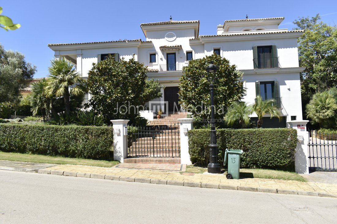 Villa in Sotogrande, San Roque, Andalusia 2 - 17442398