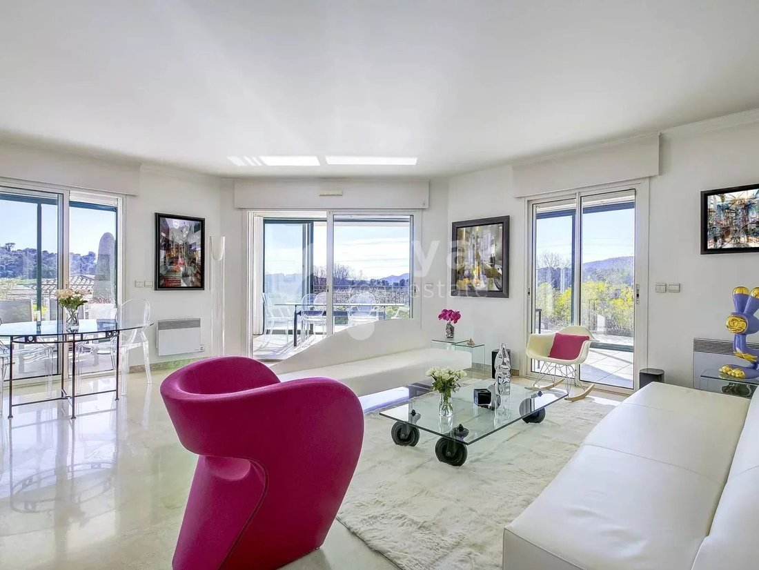 Apartment in La Roquette-sur-Siagne, Provence-Alpes-Côte d'Azur, France 4 - 17442632