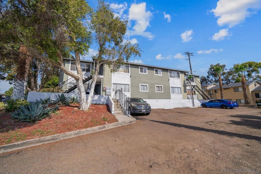 San Diego, California, United States 2 - 17442654
