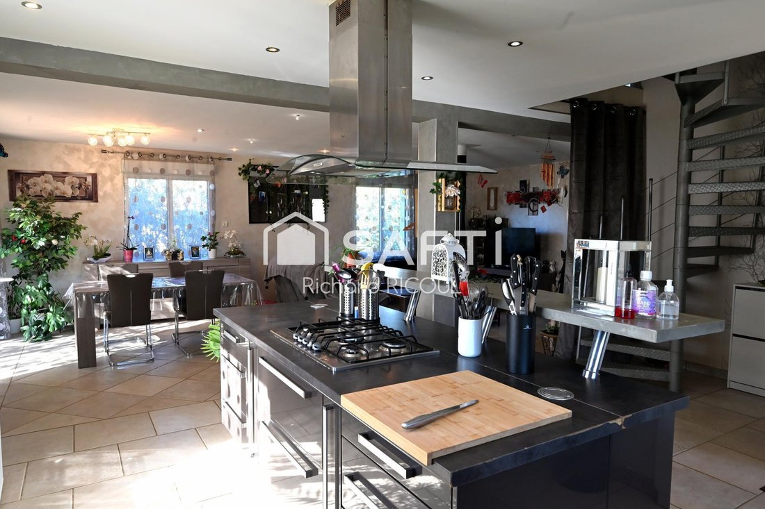 House in ZAC-Centre Ville, Dives-sur-Mer, France 2 - 17445459