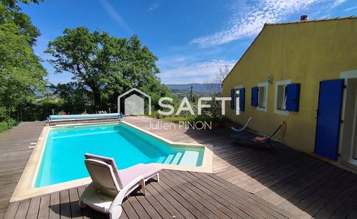 House in Apt, Provence-Alpes-Côte d'Azur, France 1