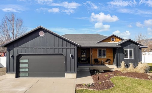 House in Hyrum, Utah, United States 1