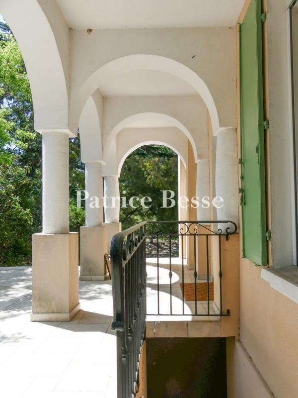 House in Toulon, Provence-Alpes-Côte d'Azur, France 5 - 13602204