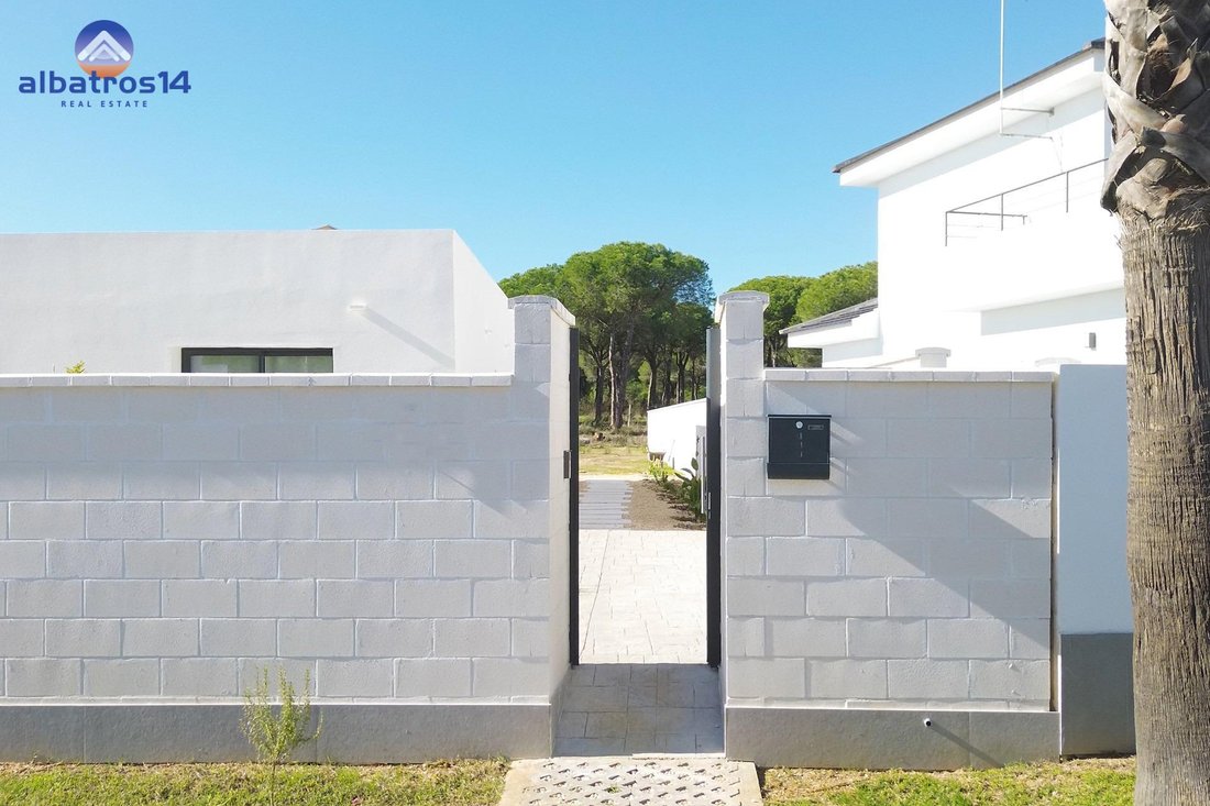 Villa in Aljaraque, Andalusia, Spain 1 - 17447039
