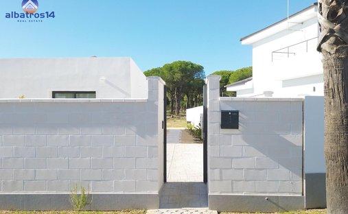 Villa in Aljaraque, Andalusia, Spain 1
