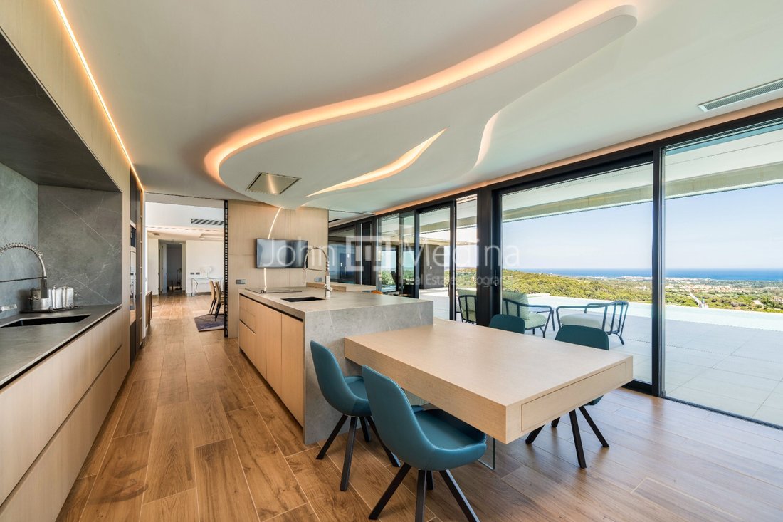 Villa in Sotogrande, San Roque, Andalusia 4 - 17443717