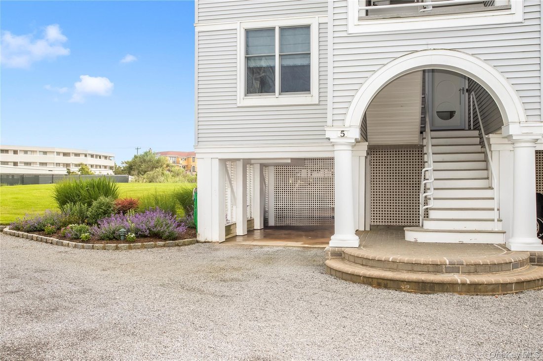 Condo in Westhampton, New York, United States 1 - 17446244