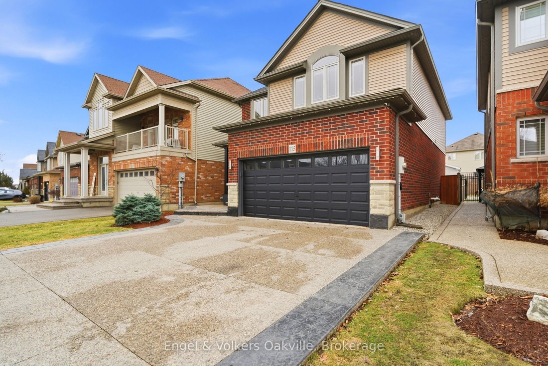 House in Hamilton, Ontario, Canada 5 - 17446879