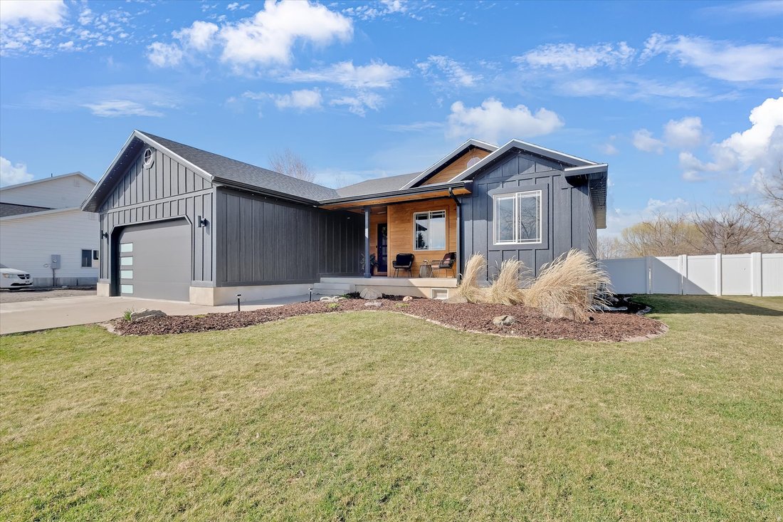House in Hyrum, Utah, United States 2 - 17446917