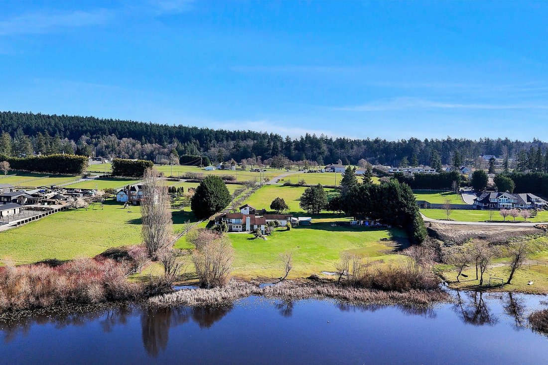 House in Saanich, British Columbia, Canada 4 - 17446574