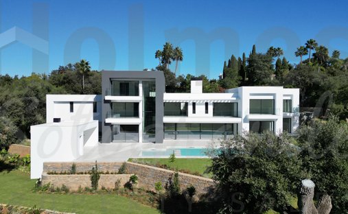 Villa in Sotogrande, San Roque, Andalusia 1