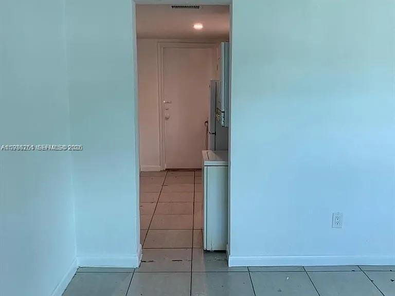 Miami, Florida, United States 5 - 17446247