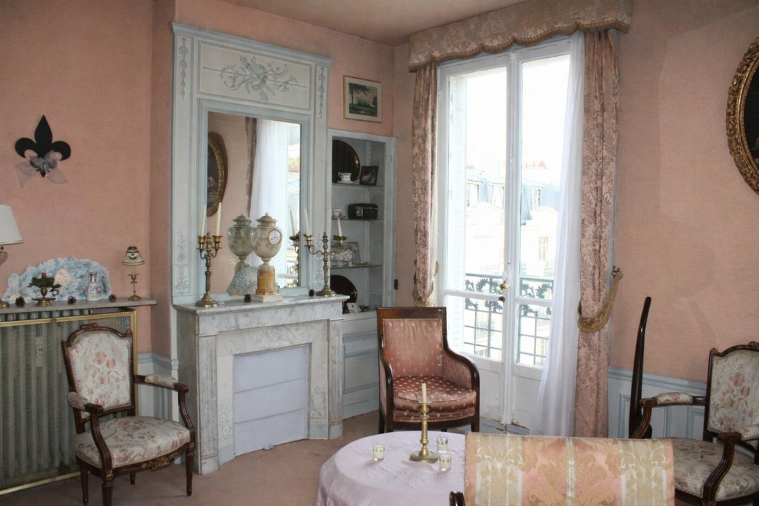 Apartment in Saint Philippe du Roule, Paris 8e Arrondissement, Paris 2 - 17446775