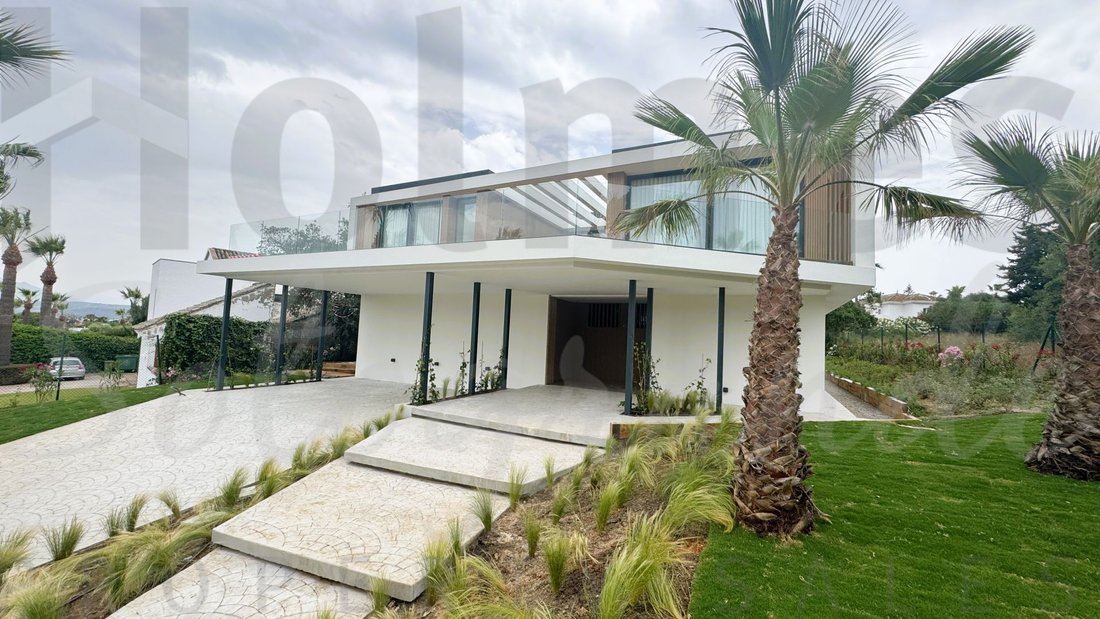 Villa in Sotogrande, San Roque, Andalusia 3 - 17443271