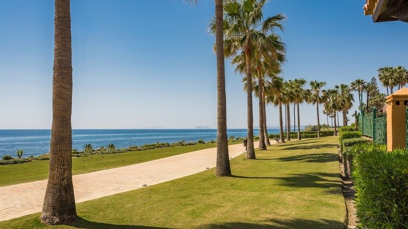 Apartment in Estepona, Andalusia, Spain 3 - 17447128