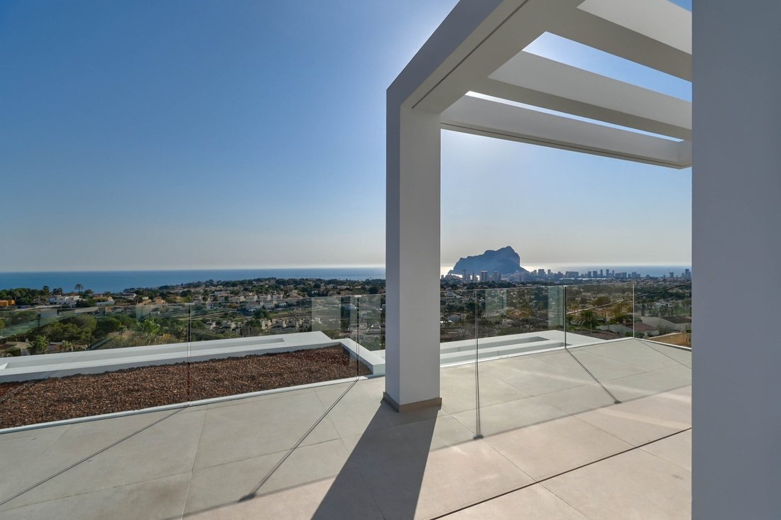 Villa in Calp / Calpe, Valencian Community, Spain 2 - 17443921