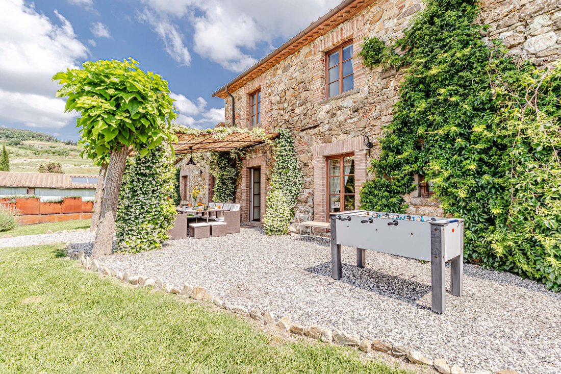 Chateau in Montecatini Val di Cecina, Tuscany, Italy 2 - 17442500