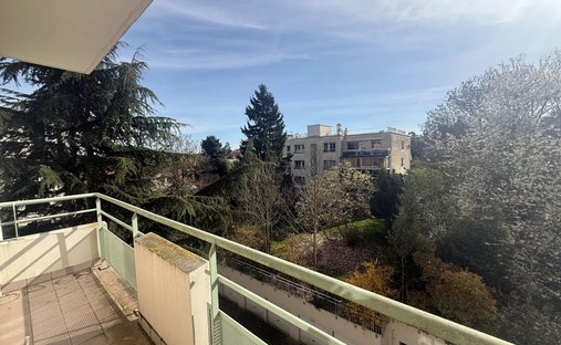 Apartment in La Gare, Clamart, France 1