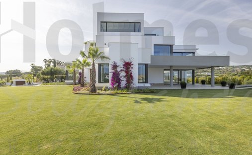 Villa in Sotogrande, San Roque, Andalusia 1